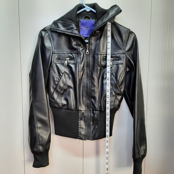 Miley Cyrus Max Azria Faux Leather Girl's Jacket Black size S - Picture 13 of 16